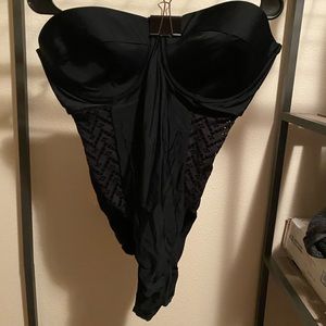 Strapless mesh swimsuit